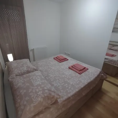 شقة By Verudela بولا